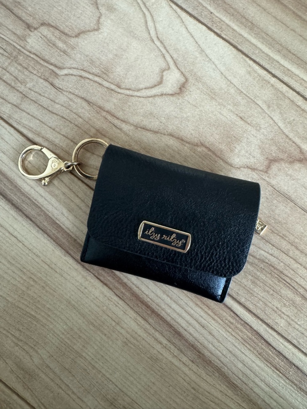 Itzy Ritzy Black Mini Wallet Keychain